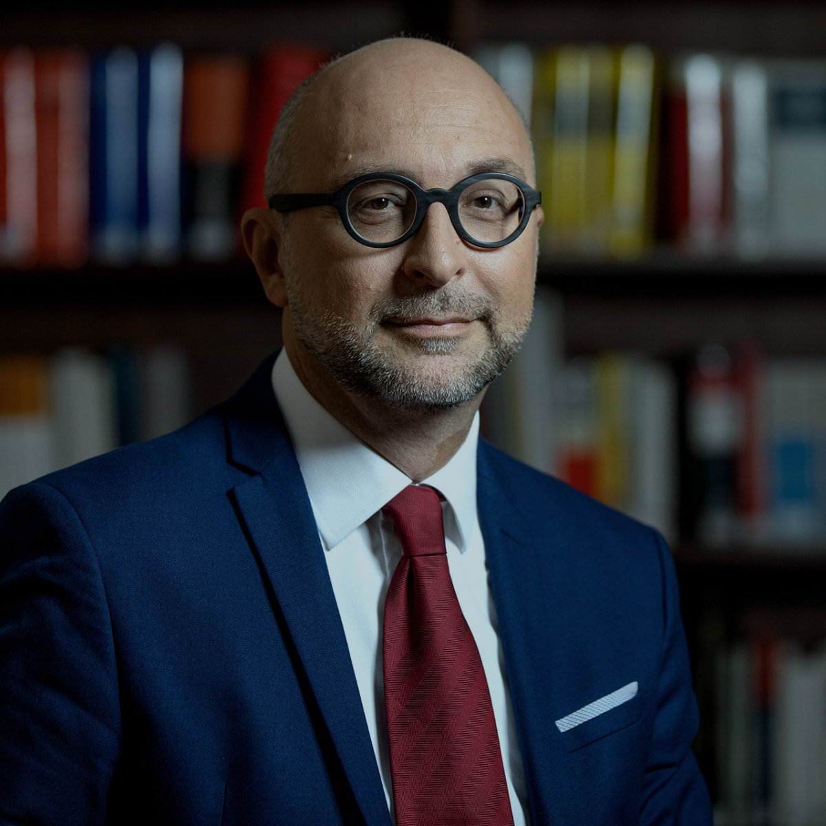 Bild von Anwalt Wintterle im Anzug